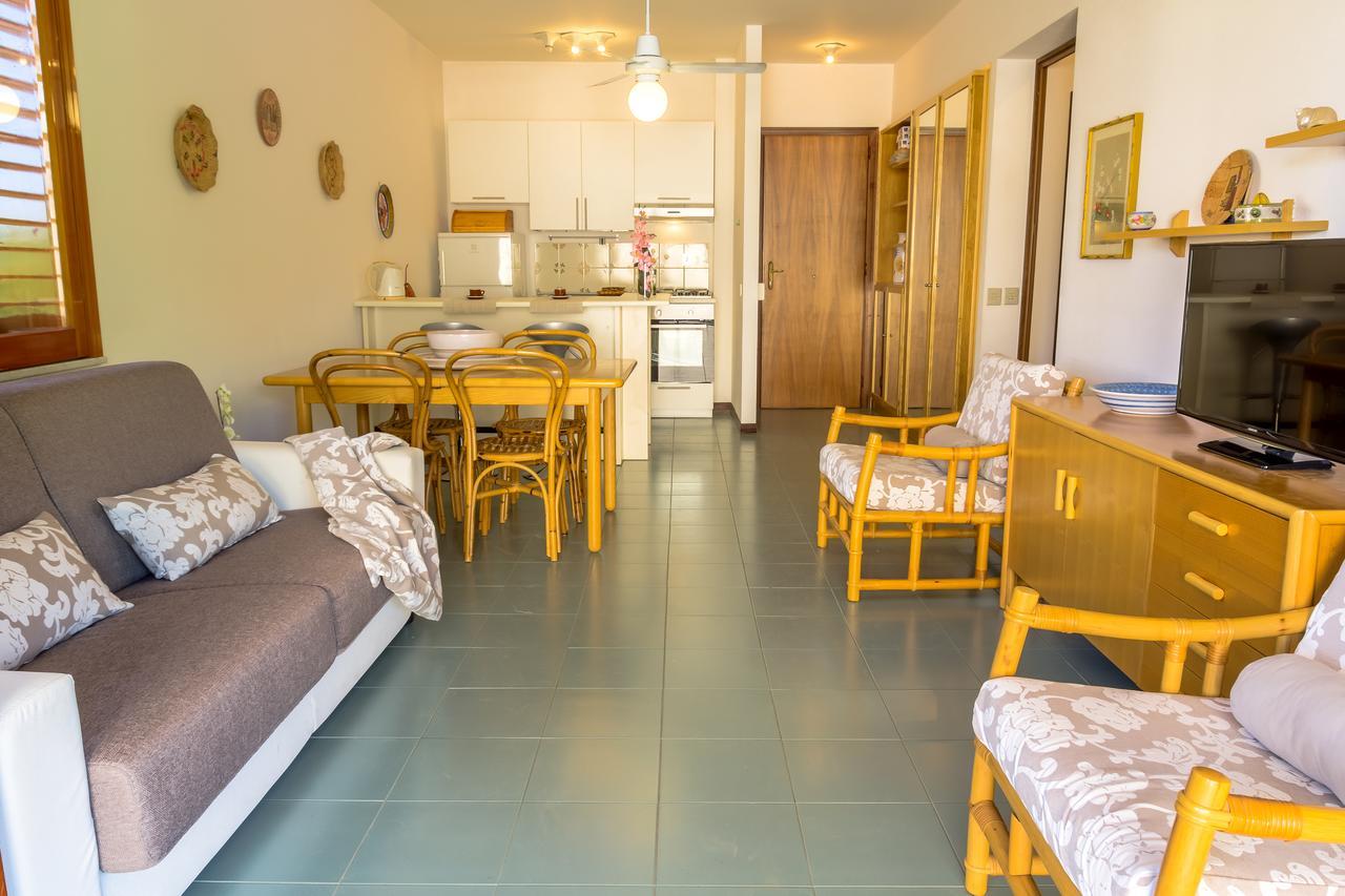 Blue Wood Apartment Letojanni Bagian luar foto